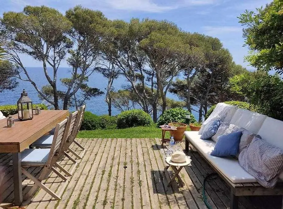 Apartment Holiday Duplex Cap Sa Sal At The Edge Of The Sea Begur
