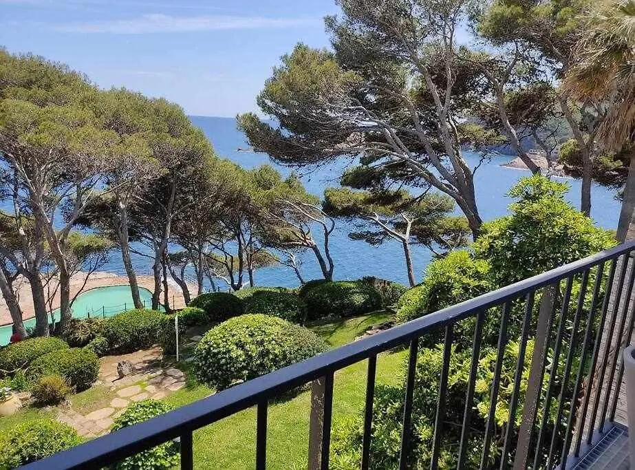 Apartment Holiday Duplex Cap Sa Sal At The Edge Of The Sea Begur